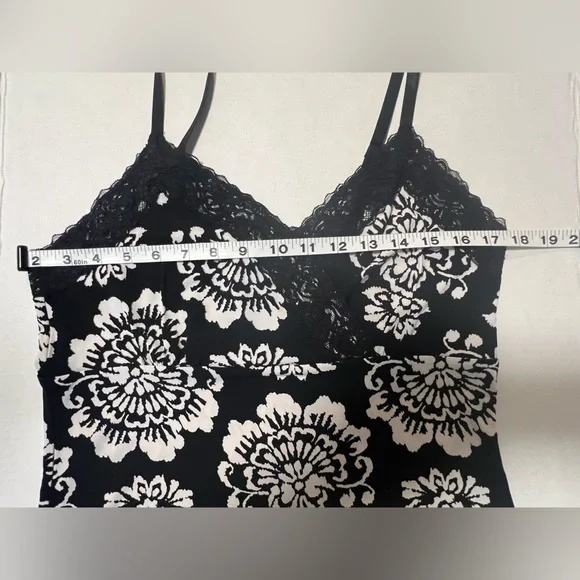 White House Black Market Floral Lace Trim Black and White Camisole - Picture 3 of 6
